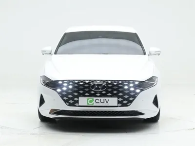 Hyundai Grandeur 2022, 96416 км, за 14195.48 USD