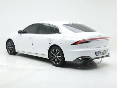 Hyundai Grandeur 2022, 96416 км, за 14195.48 USD