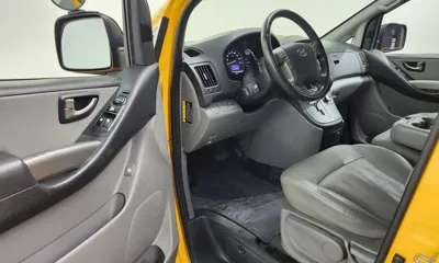 Hyundai Starex 2019, 115658 км, за 12143.89 USD - фото 11
