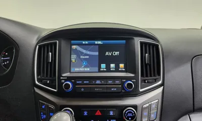 Hyundai Starex 2019, 115658 км, за 12143.89 USD - фото 16