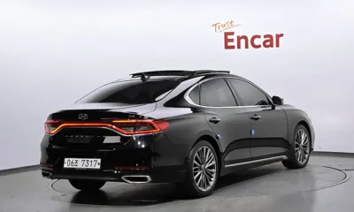Hyundai Grandeur 2018, 82321 км, за 12757.81 USD