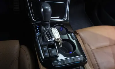 Hyundai Grandeur 2018, 82321 км, за 12669.03 USD - фото 9