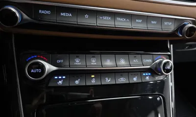 Hyundai Grandeur 2018, 82321 км, за 12669.03 USD - фото 18