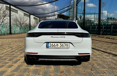 Porsche Panamera 2022, 61600 км, за 85166.82 USD - фото 8