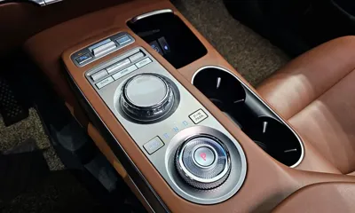 Genesis GV70 2021, 98527 км, за 22794.84 USD - фото 9