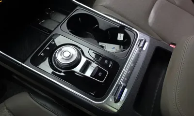 Kia Canival 2025, 14350 км, за 26913.48 USD - фото 9