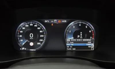 Volvo XC40 2020, 77656 км, за 16836.76 USD - фото 8