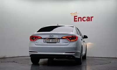 Hyundai Sonata 2015, 85256 км, за 6210.77 USD
