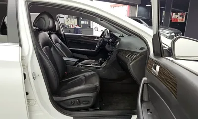 Hyundai Sonata 2015, 85256 км, за 6210.77 USD - фото 11