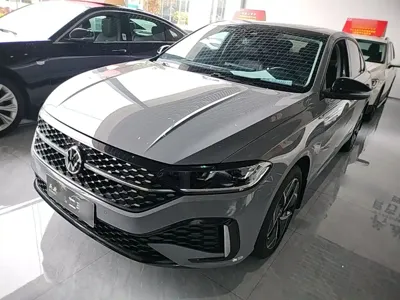 Volkswagen Lavida 2023, 42400 км, за 11638.97 USD