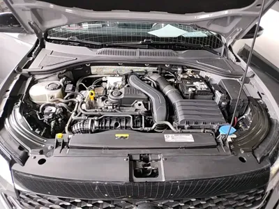Volkswagen Lavida 2023, 42400 км, за 11638.97 USD - фото 20