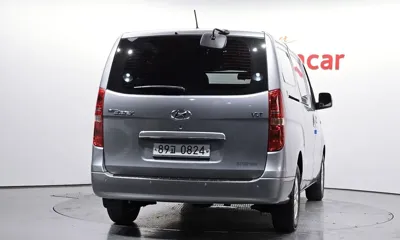 Hyundai Starex 2019, 106814 км, за 8395.03 USD