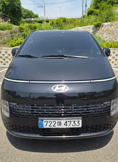 Hyundai Staria 2025, 3800 км, за 32164.89 USD