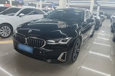 BMW 5 Series · 2021 год