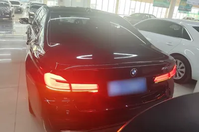 BMW 5 Series 2021, 156800 км, за 27257 USD