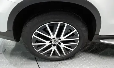 Mercedes-Benz GLC-Class 2022, 15405 км, за 25644.57 USD