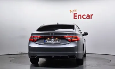 Hyundai Grandeur 2016, 224495 км, за 3171.46 USD