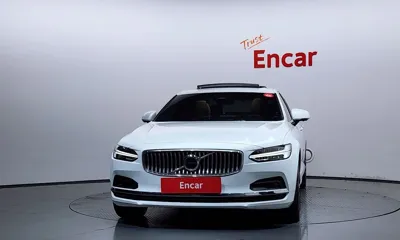 Volvo S90 2022, 17537 км, за 28093.62 USD