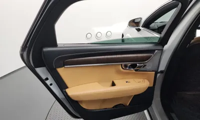 Volvo S90 2022, 17537 км, за 28093.62 USD - фото 25
