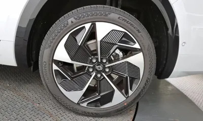 Renault-KoreaSamsung Grand Koleos 2025, 252 км, за 24960.58 USD