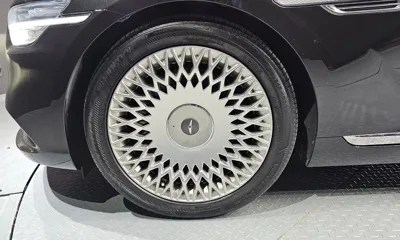 Genesis G90 2019, 212497 км, за 14969.78 USD