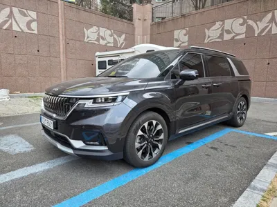 Kia Canival · 2021 год