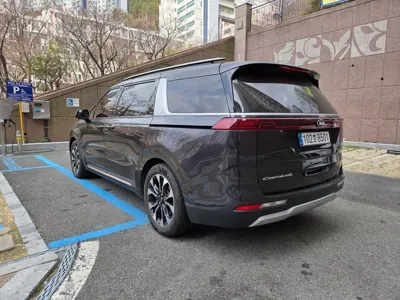 Kia Canival 2021, 106000 км, за 12372.2 USD