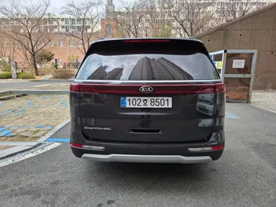 Kia Canival 2021, 106000 км, за 12372.2 USD