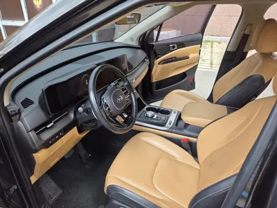 Kia Canival 2021, 106000 км, за 12372.2 USD - фото 10