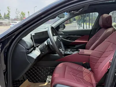 BMW 5 Series 2024, 20000 км, за 40581.91 USD - фото 8