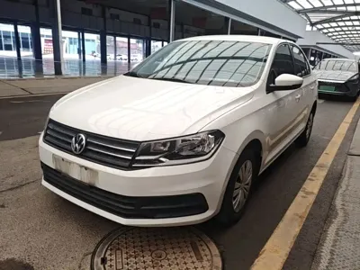 Volkswagen Santana 2022, 82000 км, за 6062.27 USD