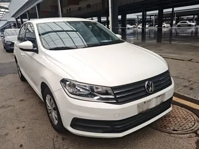 Volkswagen Santana 2022, 82000 км, за 6062.27 USD