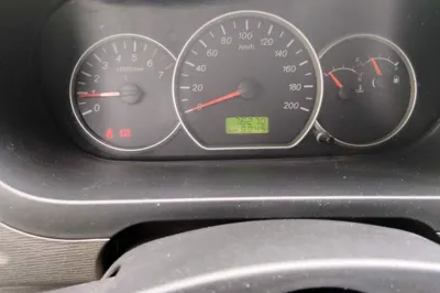 Wuling Hongguang 2015, 76300 км, за 4720 USD - фото 11