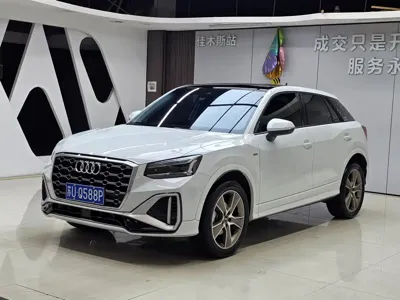 Audi Q2L · 2022 год