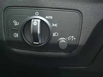 Audi Q2L 2022, 13000 км, за 19920.48 USD - фото 22