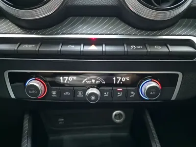 Audi Q2L 2022, 13000 км, за 19920.48 USD - фото 24