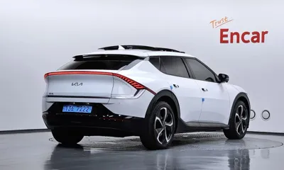 Kia EV6 2023, 29804 км, за 25081.45 USD