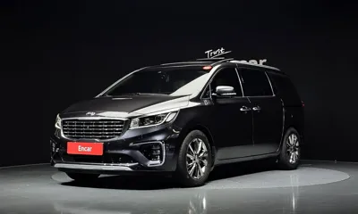 Kia Canival · 2020 год