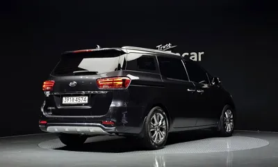 Kia Canival 2020, 77025 км, за 12546.31 USD