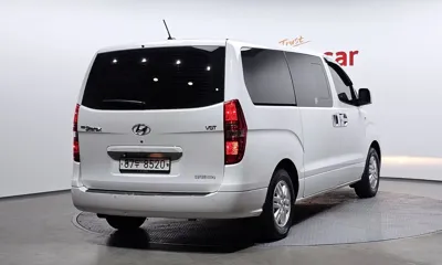 Hyundai Starex 2017, 62785 км, за 8787.58 USD