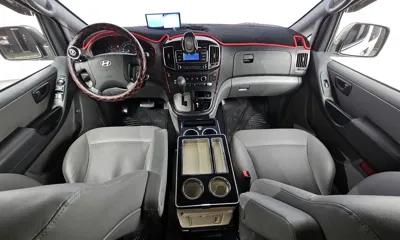 Hyundai Starex 2017, 62785 км, за 8787.58 USD - фото 7
