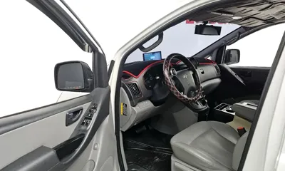 Hyundai Starex 2017, 62785 км, за 8787.58 USD - фото 10