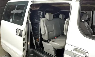 Hyundai Starex 2017, 62785 км, за 8787.58 USD - фото 12