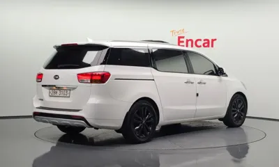 Kia Canival 2015, 233171 км, за 4005.7 USD - фото 2