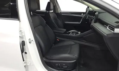 Kia K5 2023, 18338 км, за 23649.47 USD - фото 12