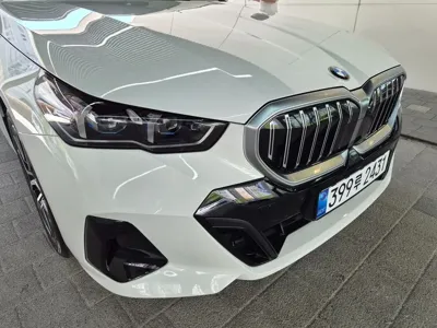 BMW 5-Series · 2026 год