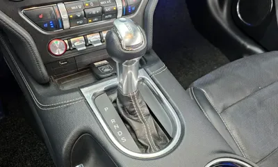 Ford Mustang 2020, 53706 км, за 16187.64 USD - фото 9