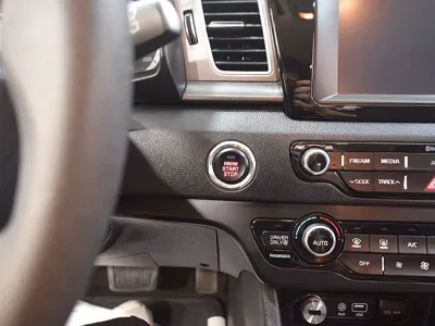 Kia Niro 2017, 120900 км, за 6577.21 USD - фото 9