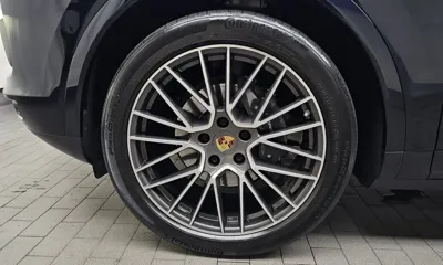 Porsche Cayenne 2022, 61036 км, за 58234.7 USD - фото 5