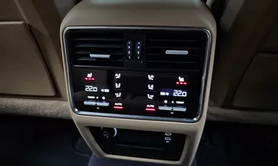 Porsche Cayenne 2022, 61036 км, за 58234.7 USD - фото 19